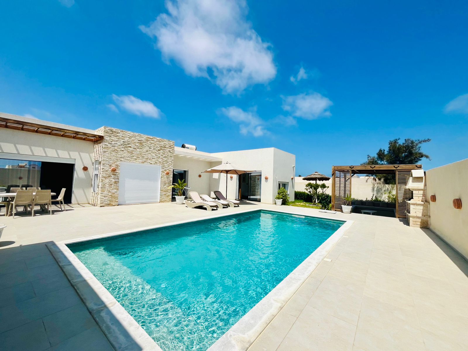 Villa JANNA - photo 1
